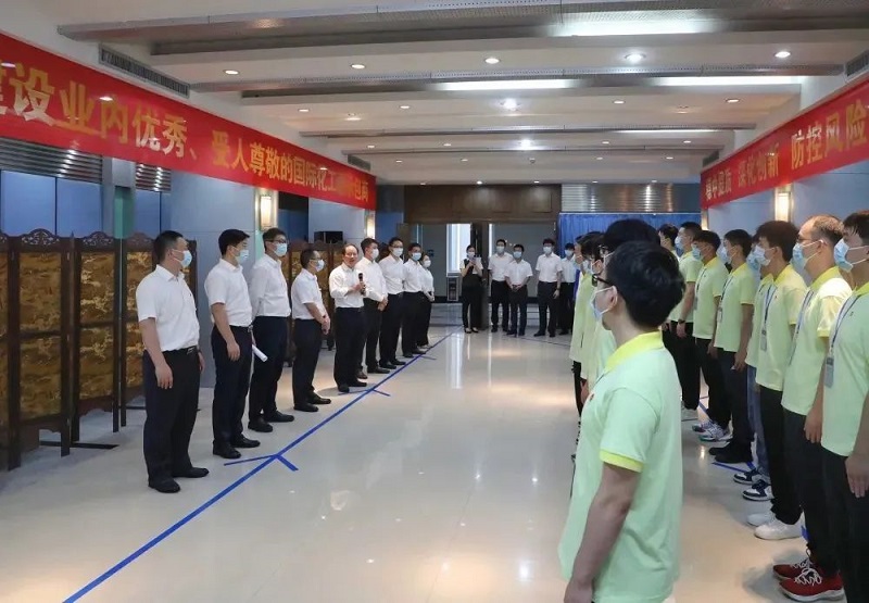 李东.jpg